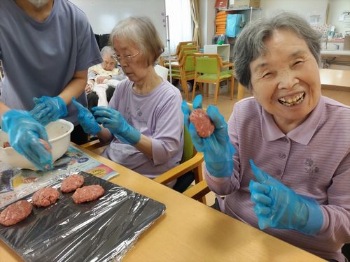 ハンバーグ・豚汁づくり